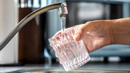 Cât de sănătoasă este apa de la robinet? Specialiștii au dat verdictul