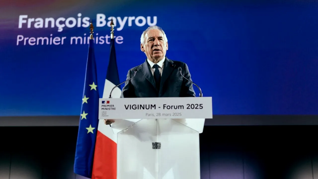 Premierul francez avertizează asupra pericolului MANIPULĂRII informațiilor/ „Franța este cea mai vizată țară din Europa”