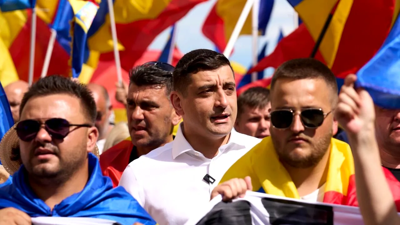 AUR a mărșăluit cu steaguri tricolore/ Simion îi numește „PAPAGALI” pe președinte și premier: „Nu au câștigat nimic anulând alegerile și fraudându-le”