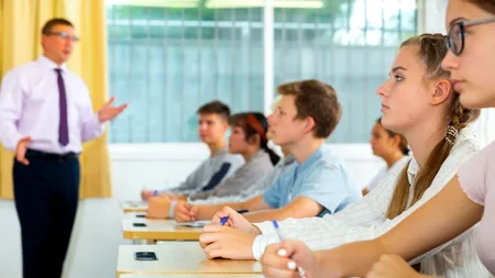 BACALAUREAT 2025, sesiunea de toamnă. Examenul continuă cu proba de competențe lingvistice într-o limbă străină