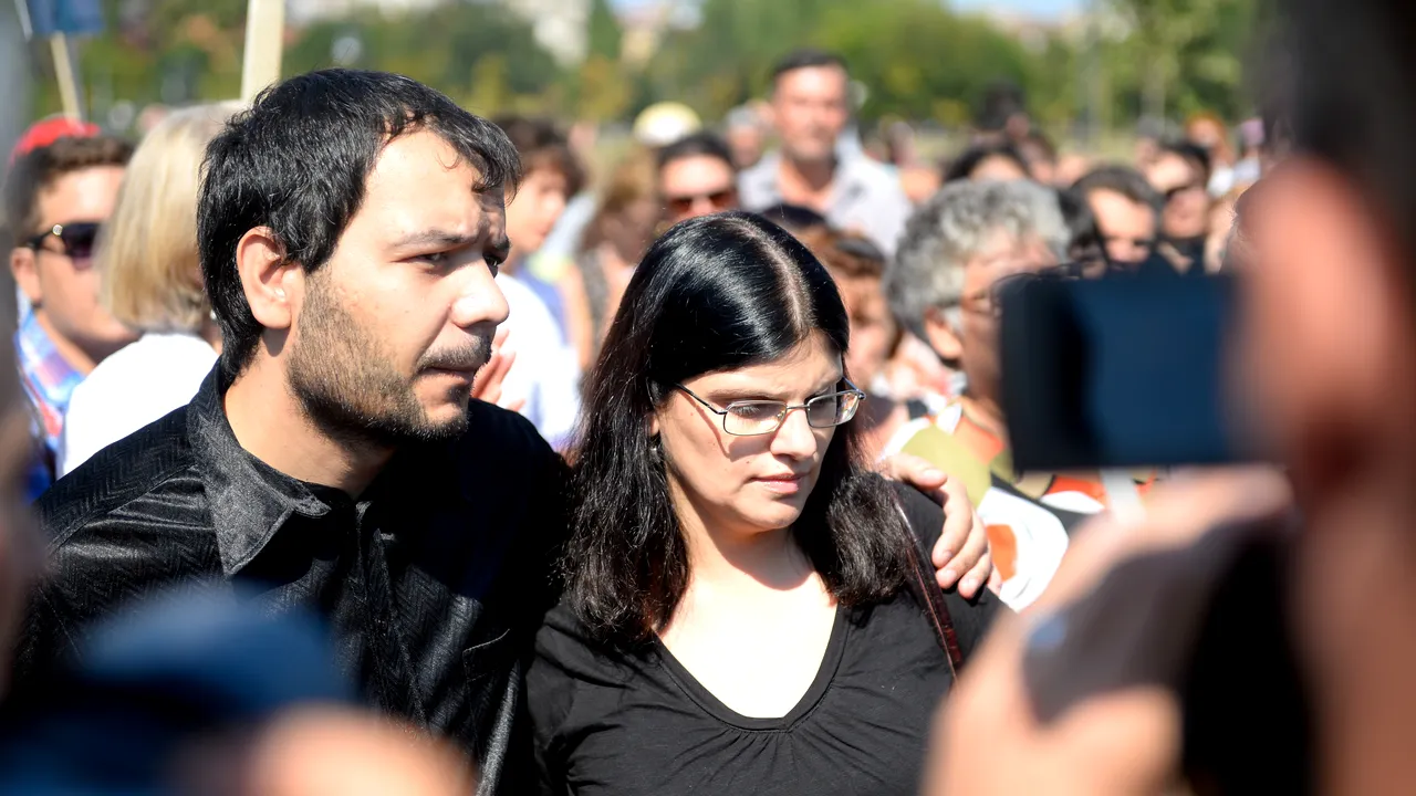 Părinții lui Ionuț Anghel, audiați la parchetul instanței supreme în dosarul decesului fiului lor