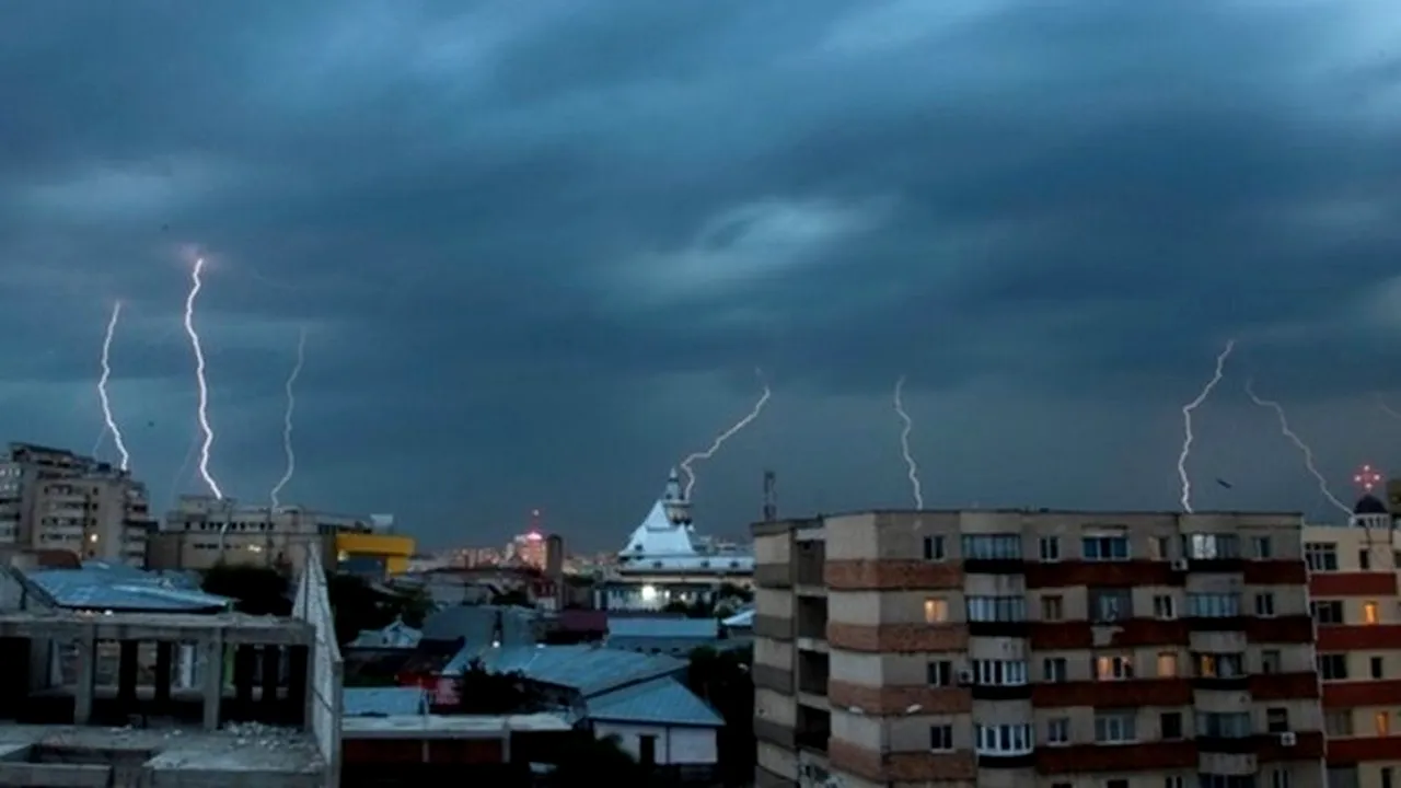 ANM va emite noi avertizări cod galben de ploi