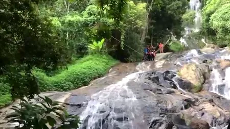 Selfie-urile fac o nouă victimă: Voia să își facă o poză lângă o cascadă superbă, dar a sfârșit tragic - VIDEO 