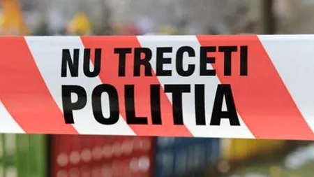 Trei adolescenți s-au certat pe stradă, motivul fiind o fată. Apoi unul a scos un cuțit și a început să lovească