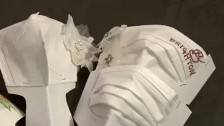 Soluția pentru deschiderea restaurantelor vine din Japonia: Măștile de mână - FOTO/VIDEO