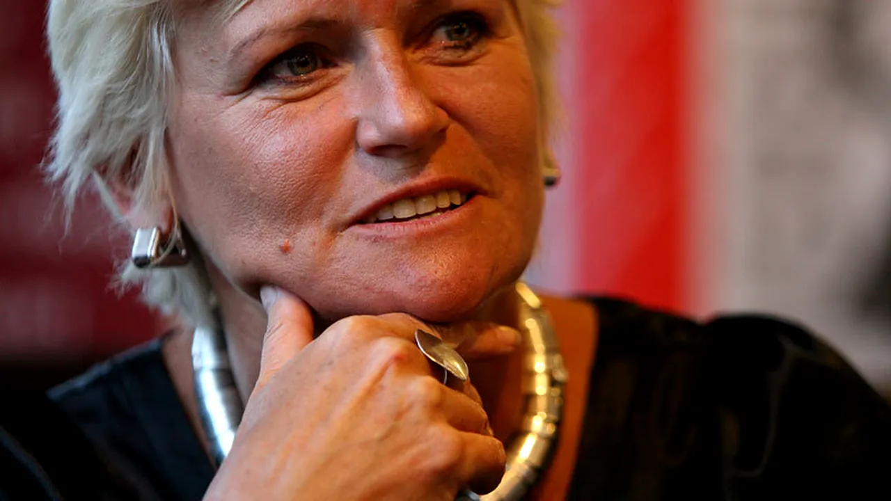 Metodele Monicăi Tatoiu de a scăpa de riduri