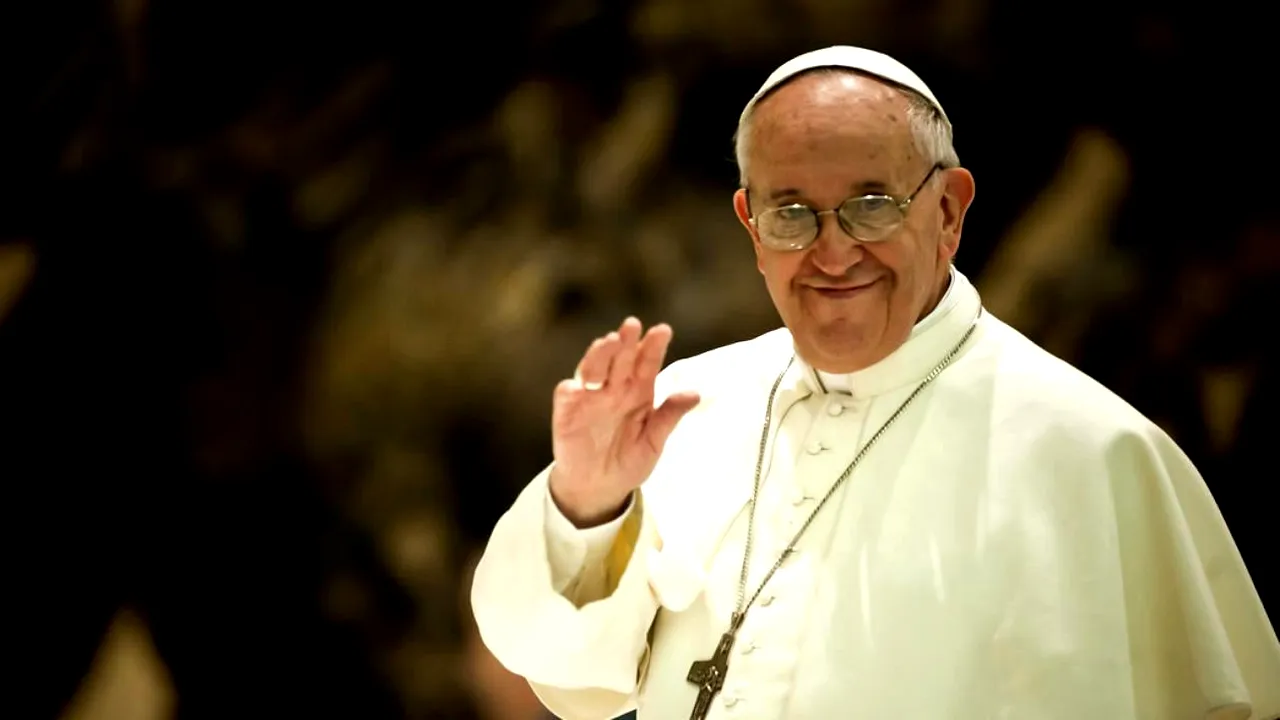 Papa Francisc a revenit în Cetatea Vaticanului după operația la colon