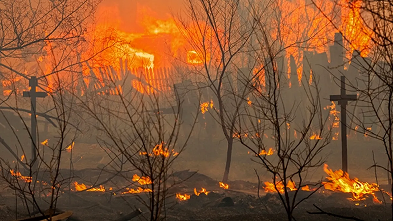 Incendiu devastator în Siberia: 15 morți, sute de răniți, 1.000 de case distruse