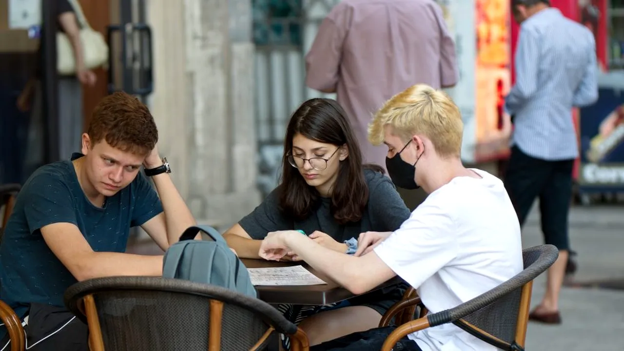 Motivul pentru care tot mai mulți tineri cu COVID-19 ajung la ATI. Unii mor în câteva ore de la internare