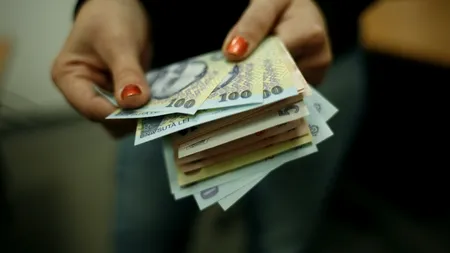 CURSUL a atins un nou MAXIM ISTORIC pe piața interbancară, de 4,5430 lei/euro