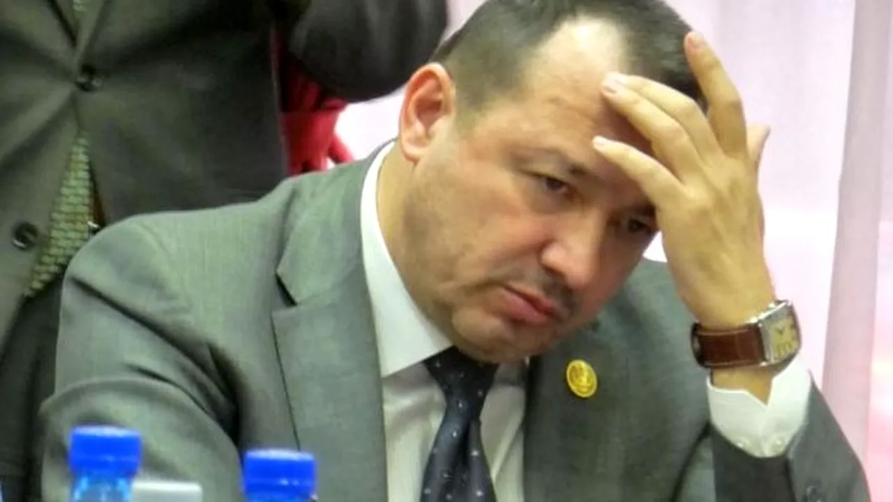 Deputatul AKM rămâne fără dreptul de a deține arme. Poliția a decis, pentru moment, suspendarea