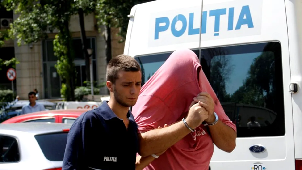 Un cuplu de lugojeni, arestați preventiv după ce au păcălit sute de persoane cărora le promiteau locuri de muncă în Germania