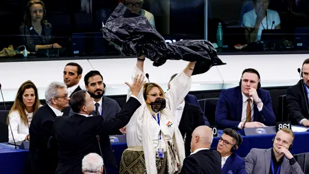 Diana Șoșoacă s-a plâns în Parlamentul European de decizia CCR: Conform sondajelor reale deţineam primul loc pentru PREȘEDINȚIA României