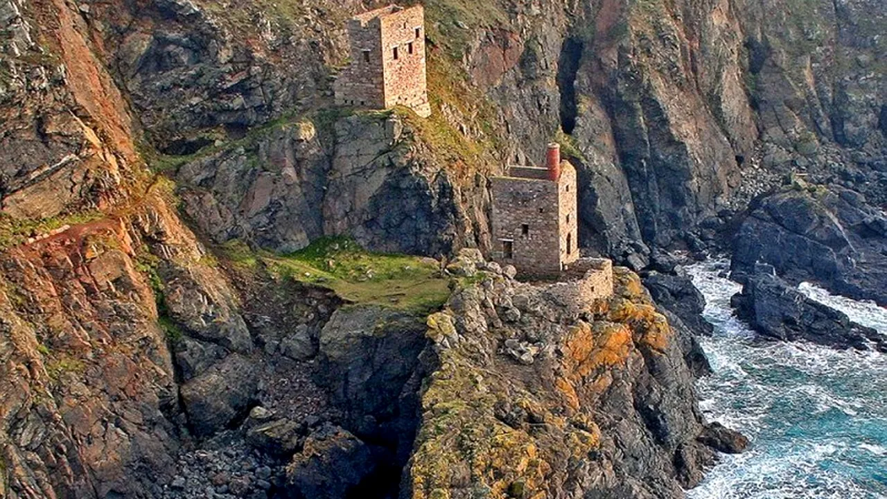 GALERIE FOTO. Topul destinațiilor turistice pe care nu trebuie să le ratezi