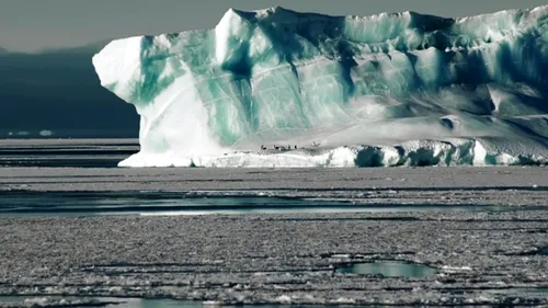 STUDIU. Încălzirea globală a topit ultima regiune stabilă din calota glaciară a Groenlandei 