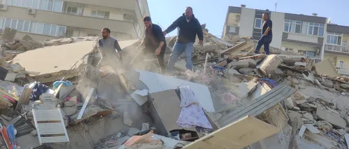 Alerta de tsunami și clădiri prăbușite în timp ce cutremurul a lovit Turcia și Grecia/ 20 de clădiri s-au prăbușit în Izmir, al treilea oraș ca mărime din Turcia
