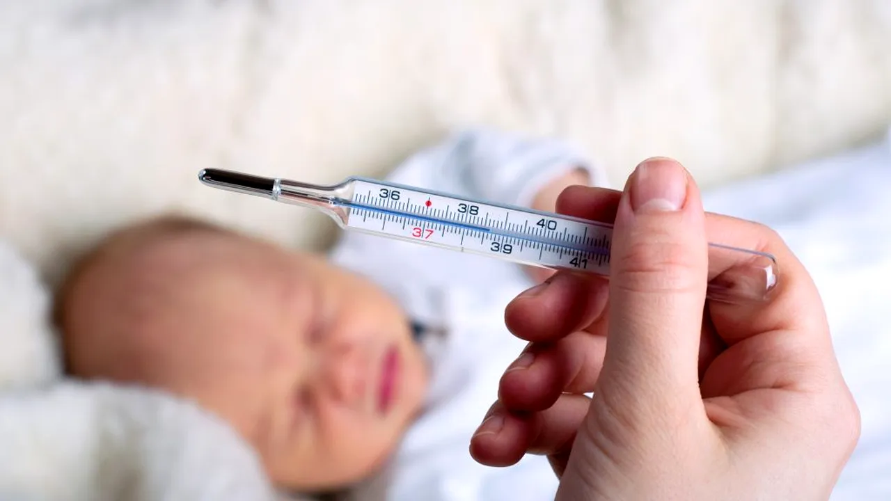 O fetiță de doar 4 luni din Iași A MURIT la două zile după ce a făcut febră. Ce au arătat primele rezultate ale necropsiei copilului