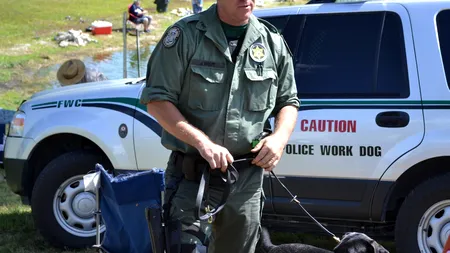 S-a ascuns într-o zonă mlăștinoasă ca să scape de polițiști, dar a avut parte de o moarte cruntă