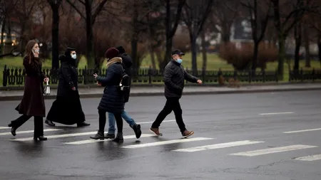 Incidența COVID-19 aproape s-a triplat în ultimele șapte zile, în București. Rata de infectare depășește 2,5 la mie