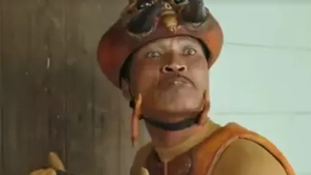 Unde dai și unde crapă. Reclamă inedită pentru un spray anti-termite - VIDEO