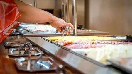 Concediu de coșmar pentru un român în Turcia. Ce a primit să mănânce la 