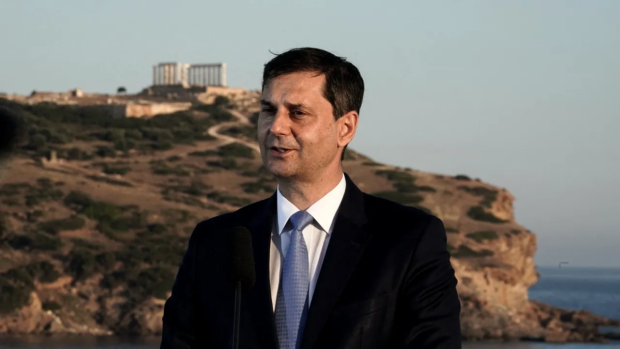 Ministrul grec al Turismului: „Cred că problemele din vămi se vor rezolva. Vrem ca fiecare turist român să se întoarcă acasă în siguranță”