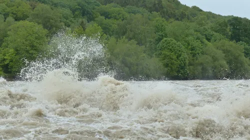 METEO. Institutul Național de Hidrologie (INHGA) a emis un Cod galben de inundaţii