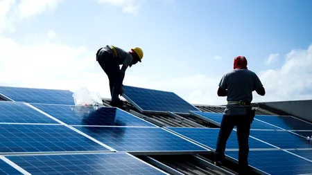 ANRE a amendat societatea de distribuție a Electrica. Reacția celor sancționați