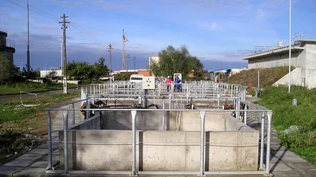 Peste 20.000 de arădeni beau de câteva zile apă contaminată fără ca cineva să-i fi avertizat