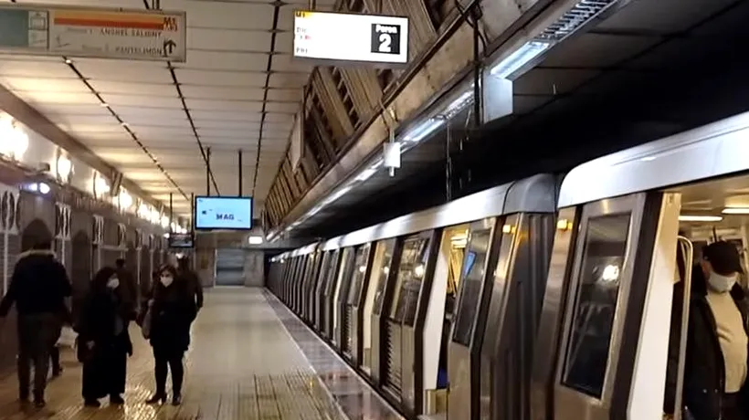 Apa curge, din nou, din tavan pe peronul stației de metrou Eroilor. Acum, însă, pe magistrala veche (VIDEO)