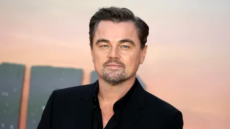 Leonardo DiCaprio este „captiv” între Vittoria Ceretti și Kate Winslet. Iubita starului de la Hollywood, „deranjată” de „Rose” din „Titanic”