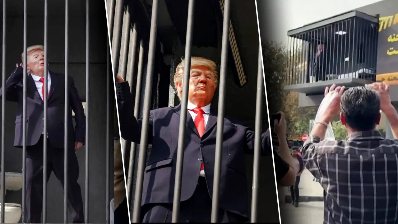 Iranienii au pus în scenă un decor cu Donald Trump după gratii, în mijlocul Teheranului. Un actor îl imită pe președintele american într-o cușcă, spre uimirea trecătorilor