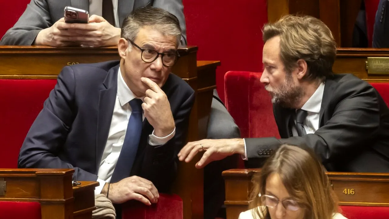 Un lider al Partidului Socialist din Franța susține ATITUDINEA lui Macron față de situația din Ucraina/ „Mă regăsesc în ceea ce a spus șeful statului”