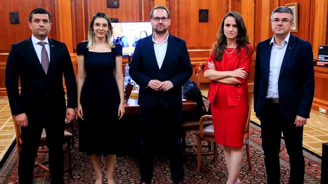 Fritz anunță că USR e gata să facă parte dintr-un guvern minoritar, după eșecul lui Veștea în Parlament