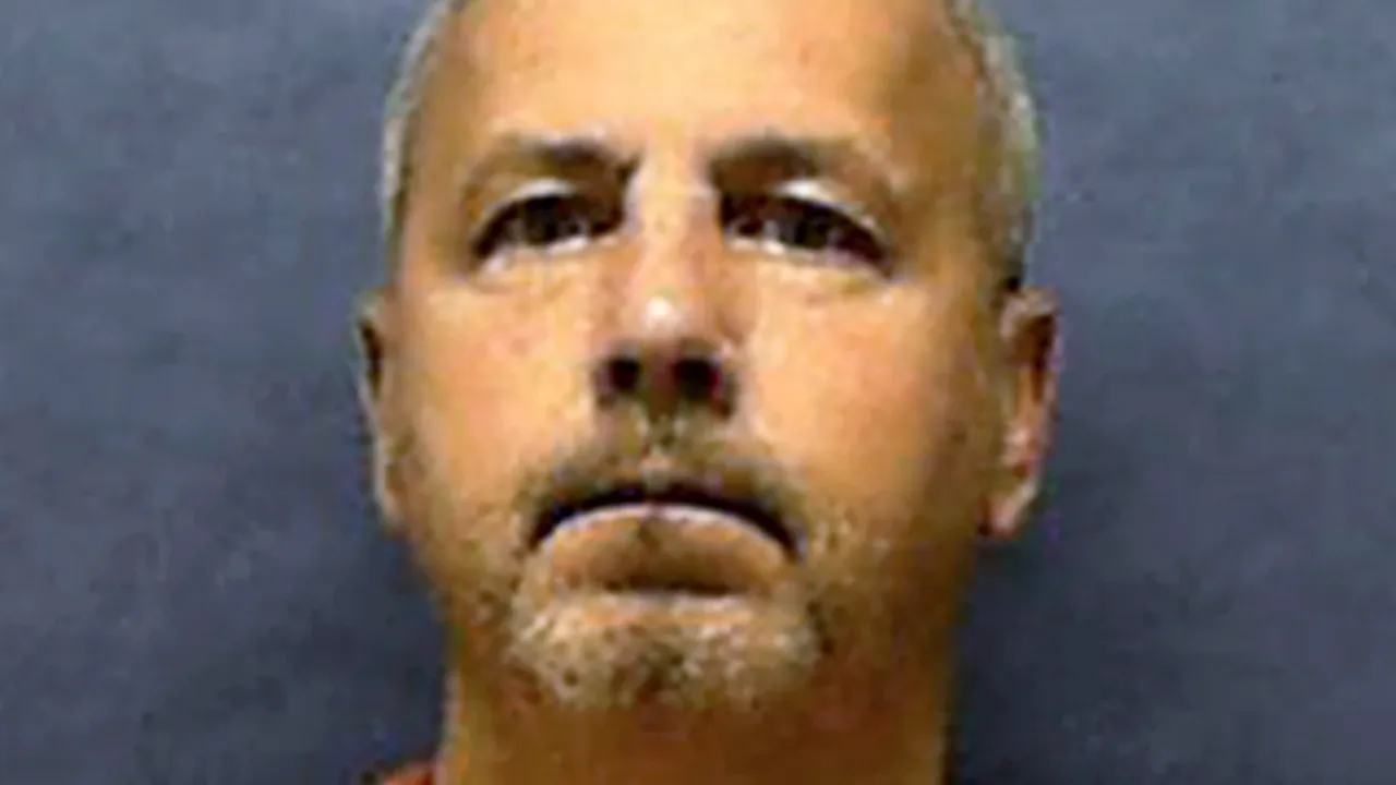 Unul dintre cei mai fioroși criminali în serie americani din ultimele decenii a fost executat. Ce a ales pentru ultima masă bărbatul care a terorizat persoanele gay din Florida 