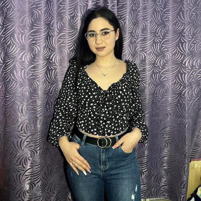 Ea este Alina, fata din Vaslui omorâtă și desfigurată de cea mai bună prietenă