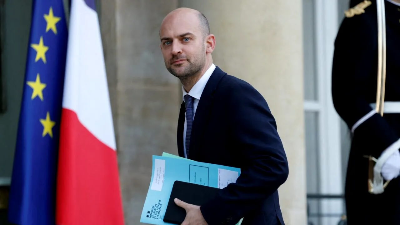 Ministrul de Externe al Franței anunță noi sancțiuni împotriva Rusiei, în contextul negocierilor lansate de SUA