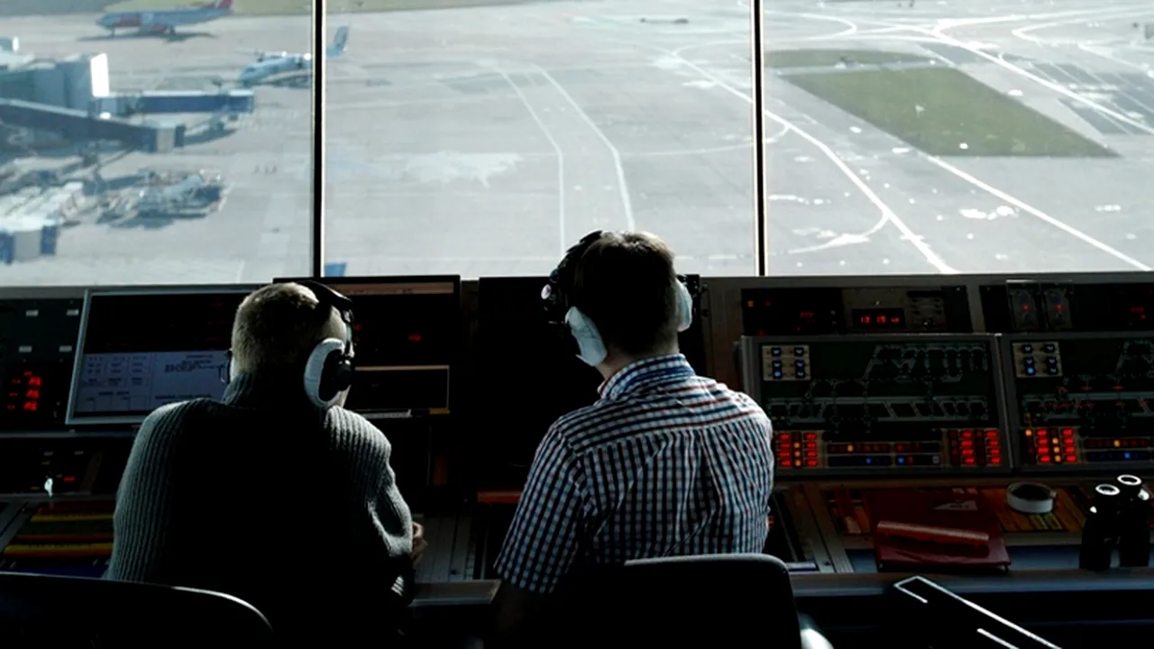 Trei avioane de pasageri au fost pe punctul de a se lovi deasupra aeroportului din Washington DC