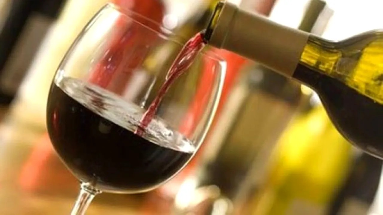 STUDIU. Un pahar de vin roșu, benefic pentru vedere
