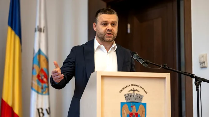 Ciprian Ciucu și Consiliul General București au secretizat votul care a lăsat persoanele cu handicap și mamele din București fără indemnizații. De ce au ales să îl ascundă