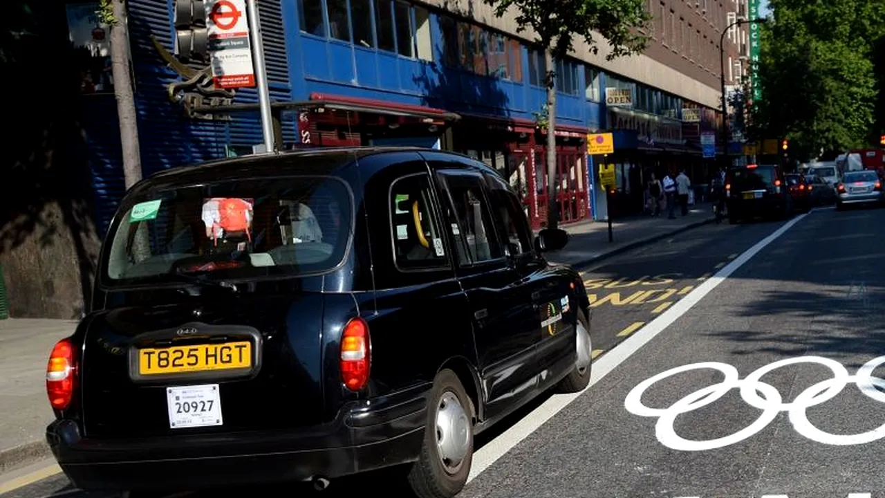 Producătorul taxiurilor negre din Londra, preluat de un grup chinez. Care a fost valoarea tranzacției