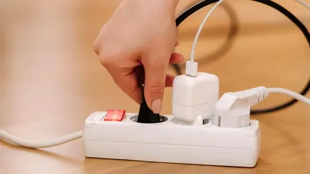 Electrocasnicul pentru care plătești 500 lei pe lună, iarna. Mulți români îl țin în priză fără să știe cât consumă