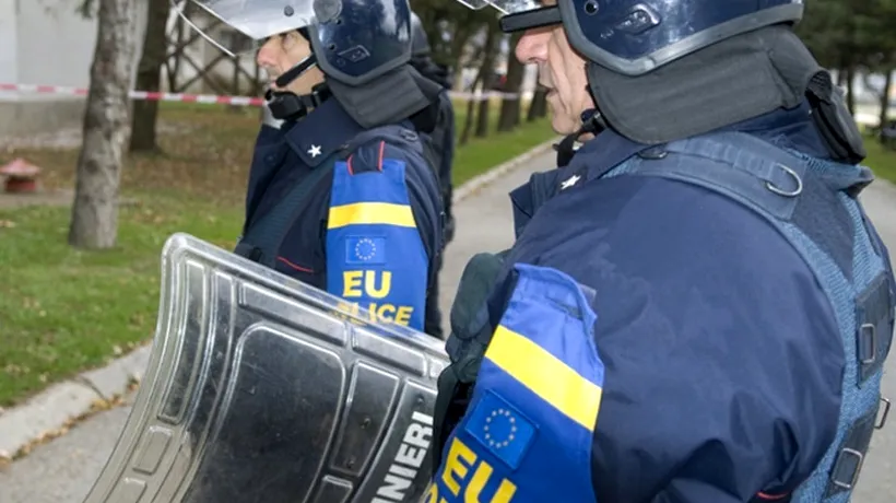 Înalți responsabili din cadrul Misiunii europene din Kosovo, acuzați că au acceptat mită pentru clasarea unor dosare sensibile