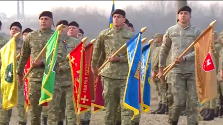 Moment în PREMIERĂ la parada de 1 Decembrie: Piața Arcul de Triumf, survolată de DRONE Bayraktar