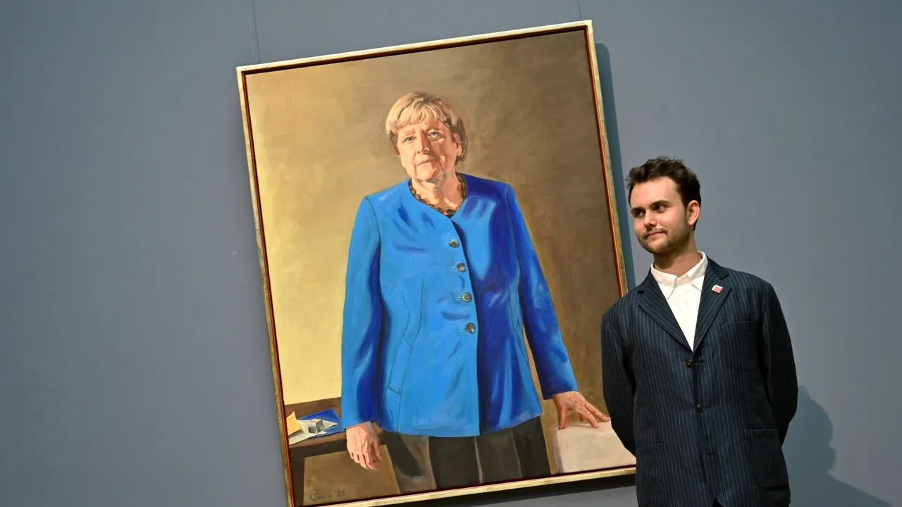 Potretul lui Merkel atrage tot mai mulți vizitatori la Muzeul Bode din Berlin