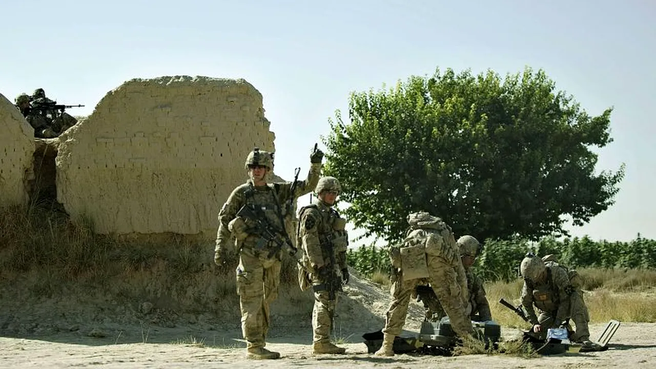 Insurgenții talibani ironizează retragerea trupelor NATO din Afganistan: 