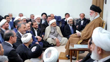 Liderul suprem al Iranului îi trimite o scrisoare lui Putin înaintea discuțiilor cu SUA privind programul NUCLEAR