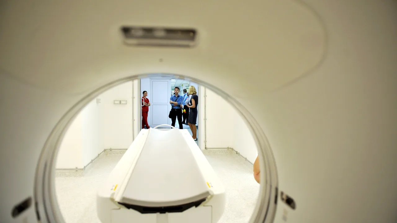 La Spitalul Universitar București nu se respectă procedurile de dezinfecție. Un aparat RMN zăcea DE TREI ANI într-un colet nedesfăcut