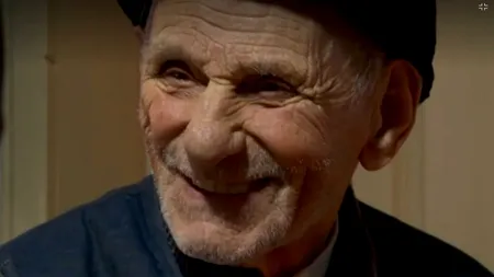 Locul din România unde oamenii TRĂIESC neobișnuit de mult. Secretul lui nea Gică, la 101 ani