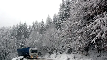 25 de șoferi, amendați de poliție pentru neechiparea mașinilor cu anvelope de iarnă